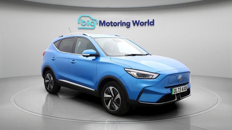 Blue Used 2022 MG ZS Trophy Connect Hatchback | £15,200 (Fair price) - Image 1/4