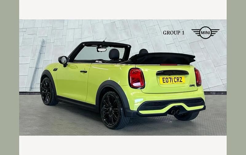 Used Mini Cooper S Cabriolet Exclusive 178 HP (130 kW) 2021 Yellow Cabriolet