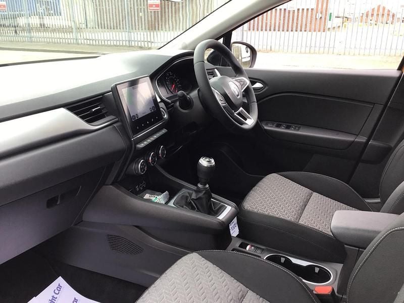 Usado Renault Captur LIMITED 91 HP (66 kW) 2022 Laranja SUV