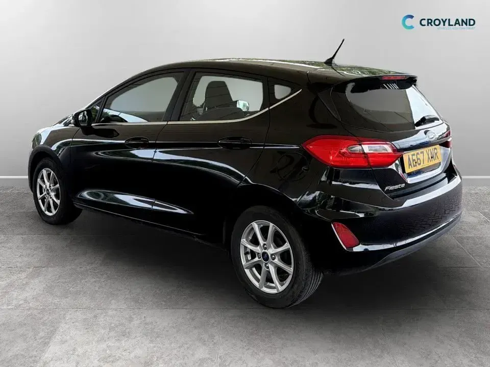 Used Ford Fiesta Zetec 100 HP (73 kW) 2017 Black Hatchback