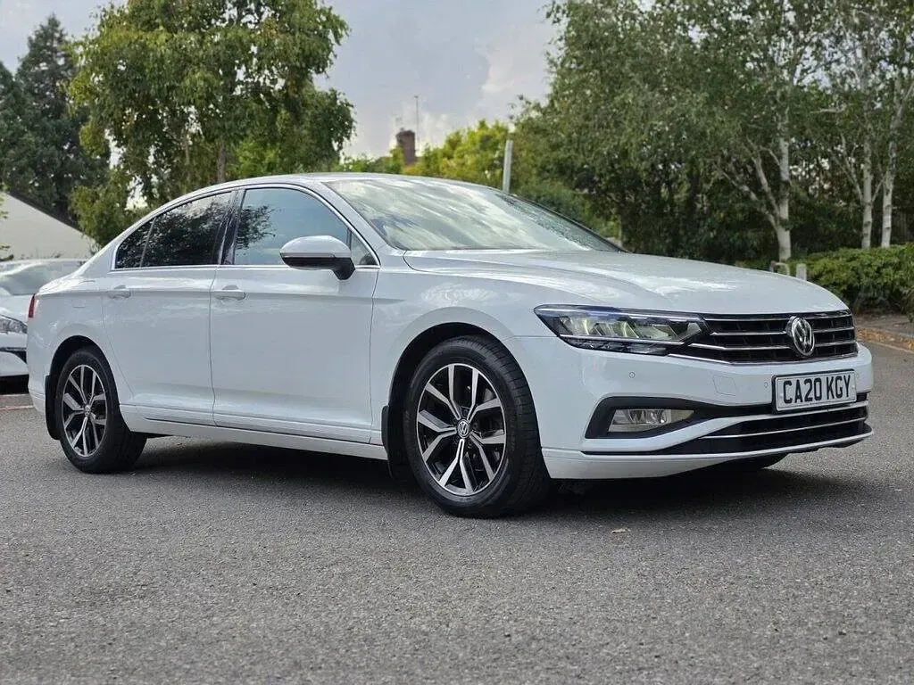 Used VW Passat SEL 2020 White Sedan