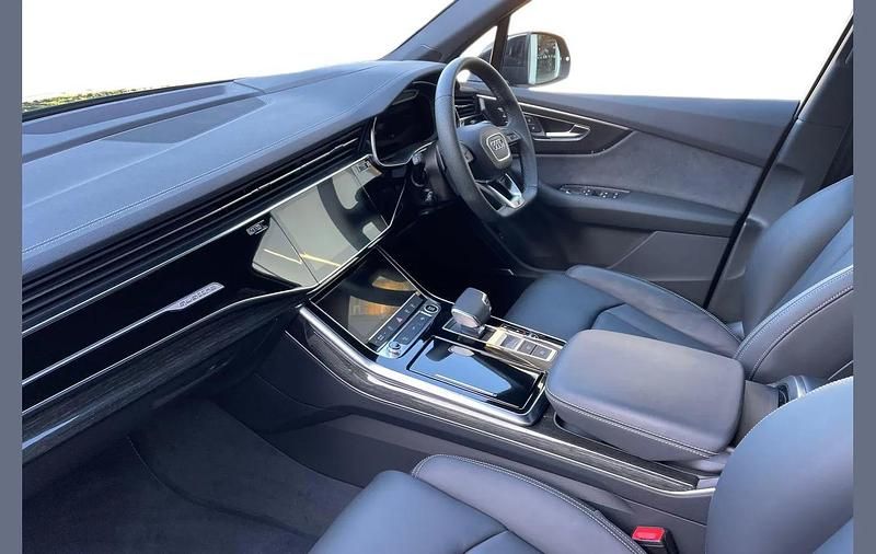 Used Audi Q7 Black Edition 286 HP (210 kW) 2025 Black SUV