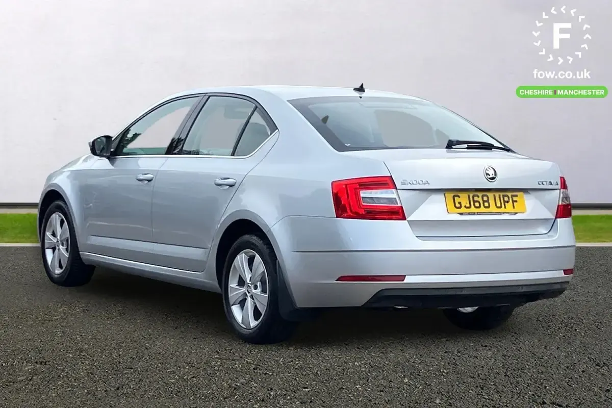 Used Skoda Octavia SE Technology 116 HP (85 kW) 2018 Silver Hatchback