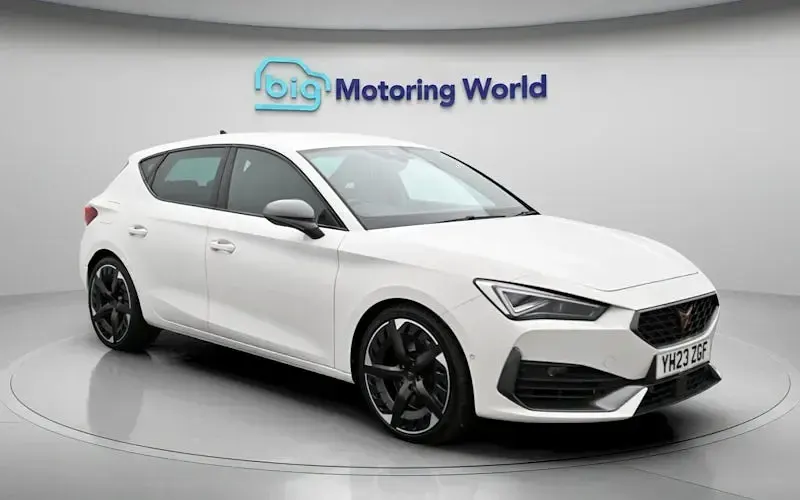 Used Cupra Leon VZ3 310 HP (228 kW) 2023 White Hatchback