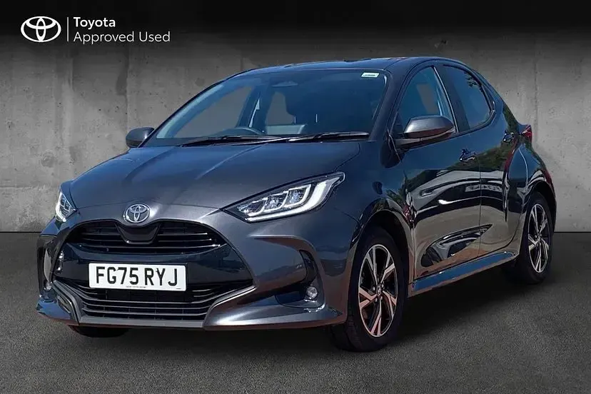 Used Toyota Yaris Design 116 HP (85 kW) 2025 Grey Hatchback