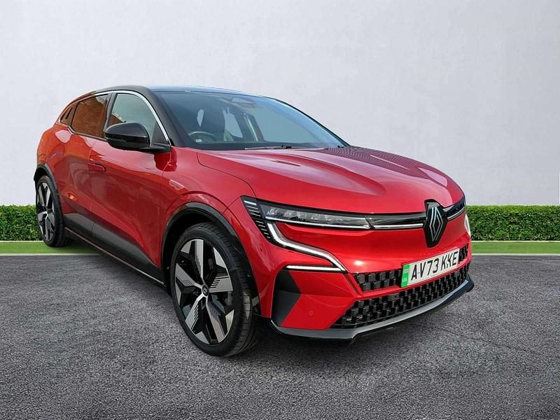 Used Renault Megane E-Tech Techno 160 kW (218 HP) 2023 Red/black Hatchback