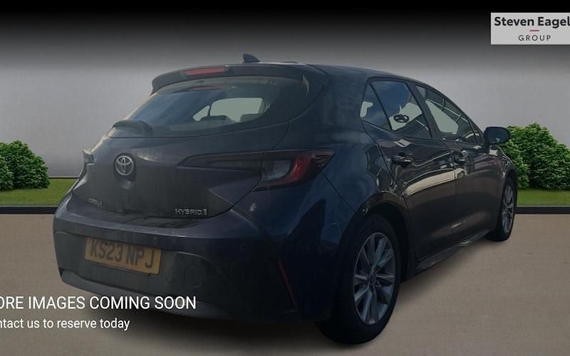 Used Toyota Corolla 140 HP (102 kW) 2026 Hatchback