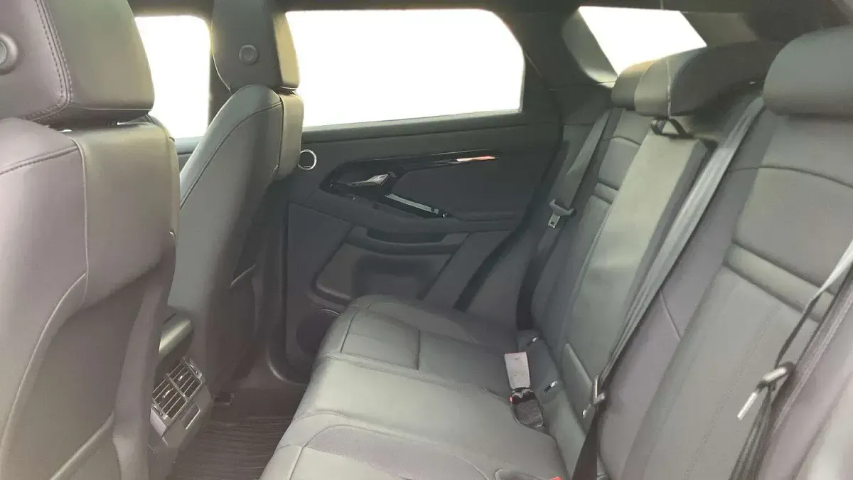 Used Land Rover Range Rover evoque SE Dynamic 2026 Santorini black SUV
