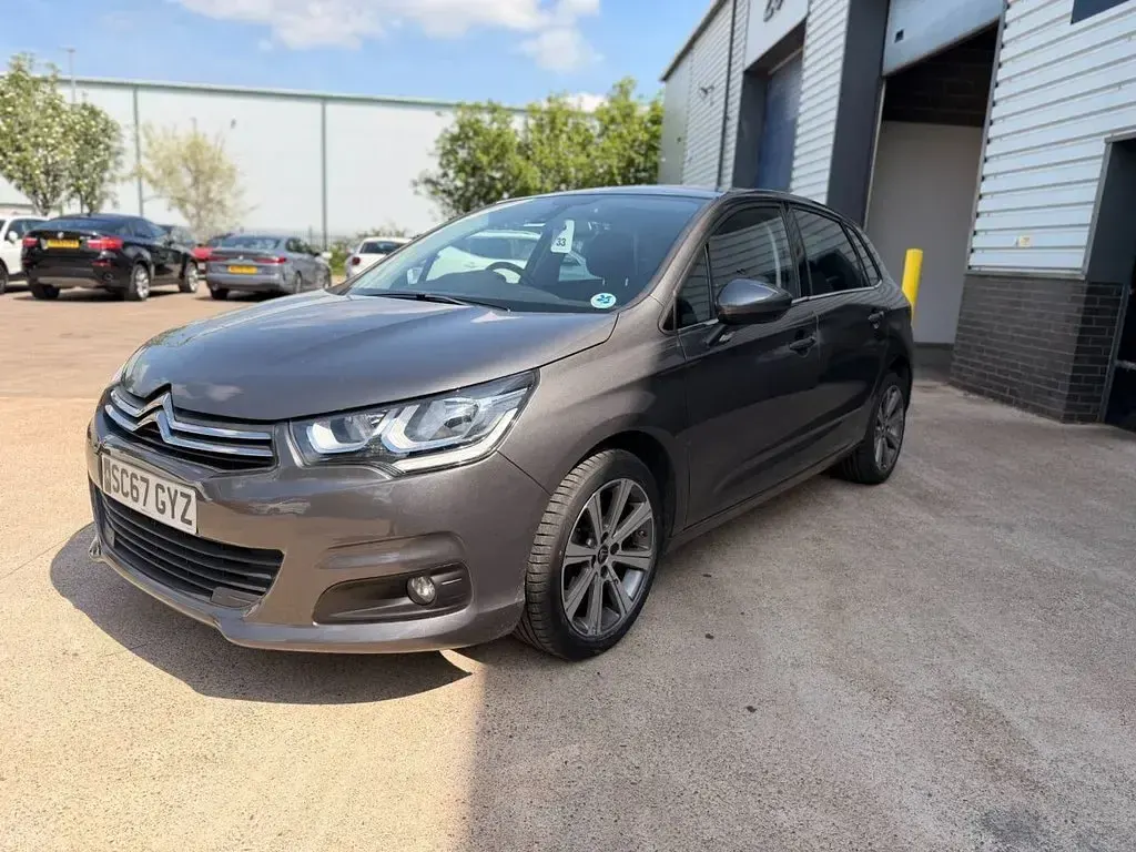 Used Citroën C4 Platinum 100 HP (73 kW) 2018 Grey Hatchback