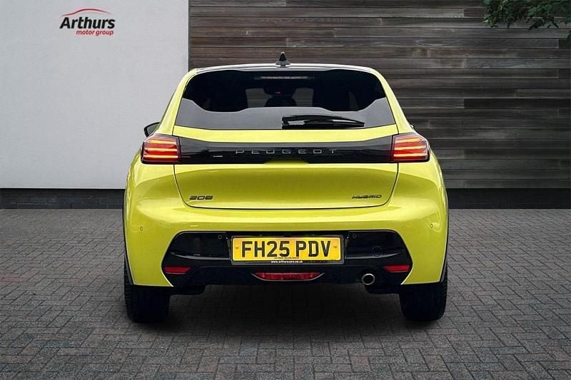Used Peugeot 208 GT 108 HP (79 kW) 2025 Yellow Hatchback