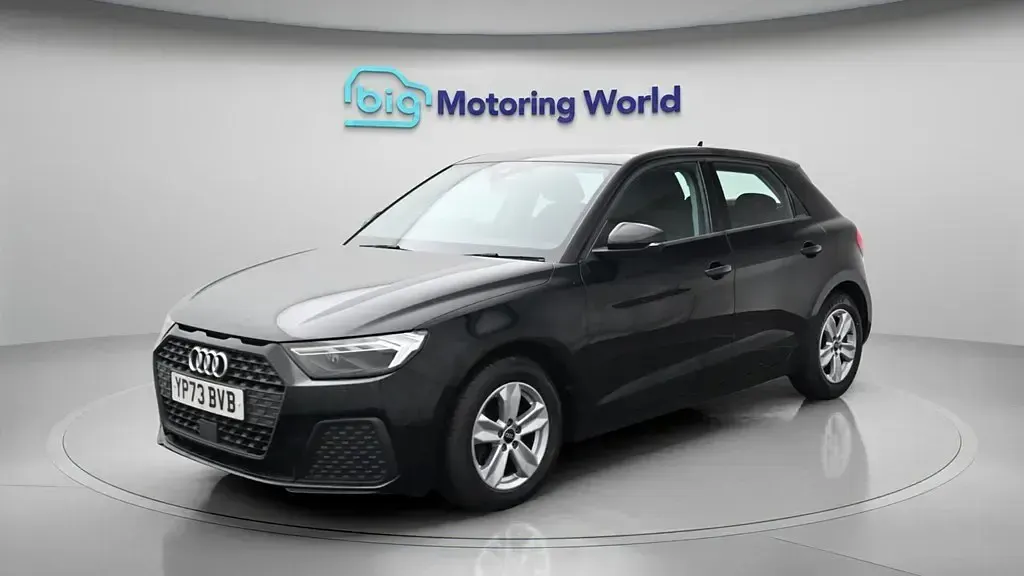 Używany Audi A1 Sportback 110 KM (80 kW) 2023 Czarny Hatchback