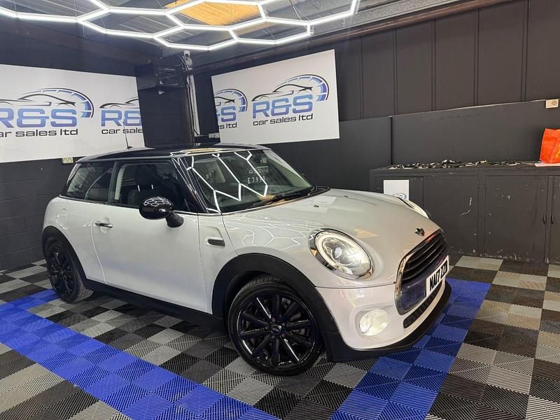 Used Mini Cooper Hatch 136 HP (100 kW) 2017 Silver Hatchback