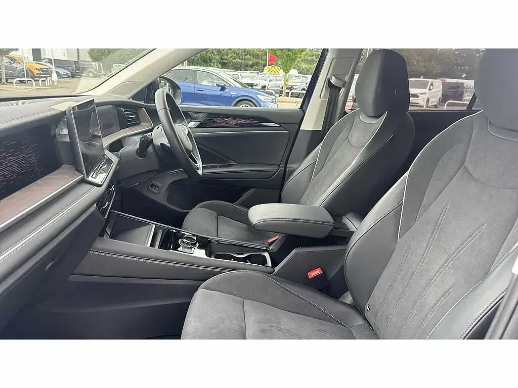 Used VW Tayron Elegance 150 HP (110 kW) 2026 Ultraviolet metallic SUV