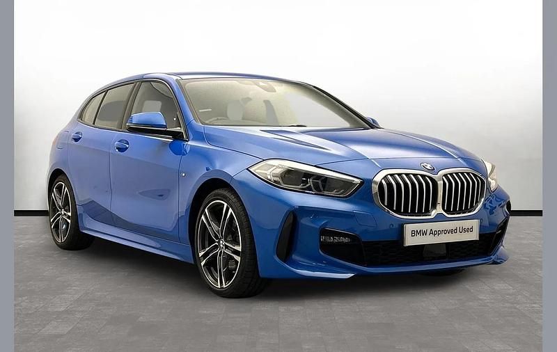 Used BMW 118 M Sport 134 HP (98 kW) 2022 Blue Hatchback