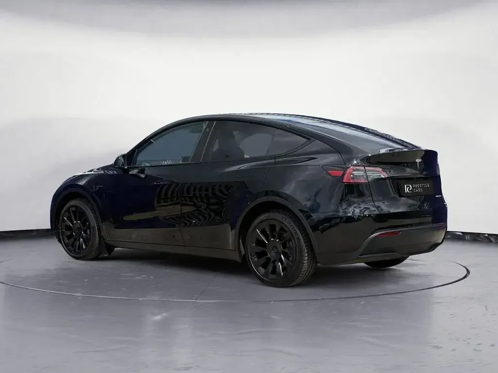 Used Tesla Model Y Long Range AWD 378 kW (514 HP) 2022 Black SUV