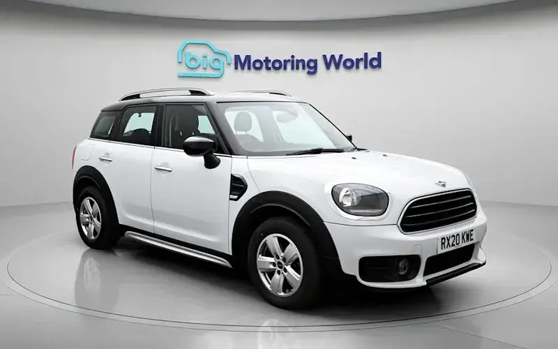 Usado Mini Cooper Classic 136 CV (100 kW) 2020 Blanco Utilitario