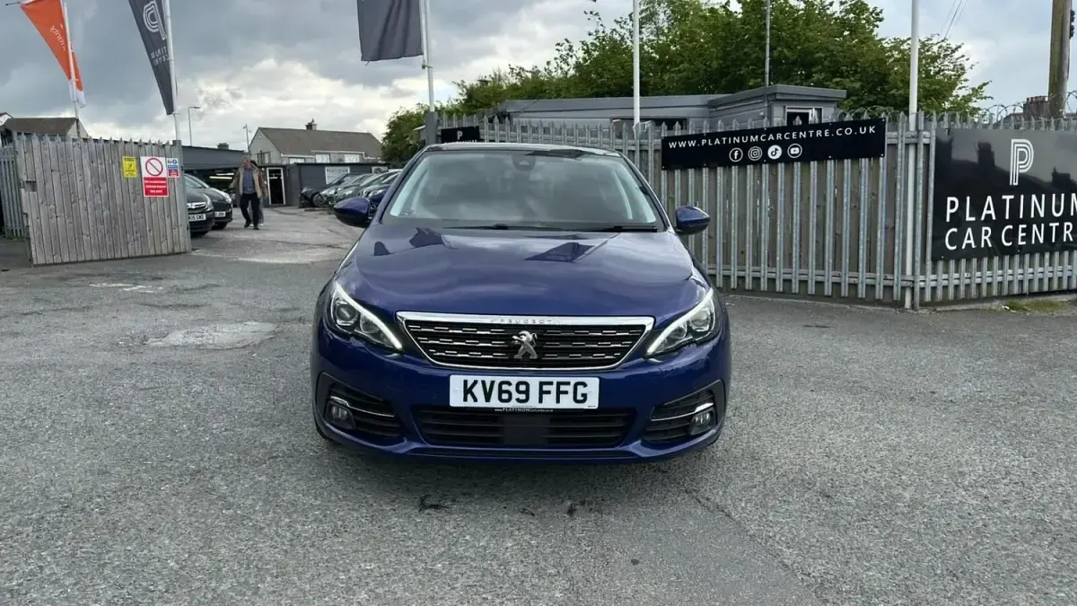 Second-hand Peugeot 308 S 2019 Albastru Hatchback
