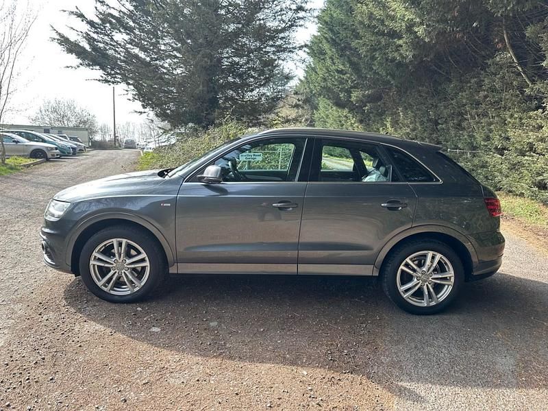 Begagnad Audi Q3 S-Line 2012 Grå SUV