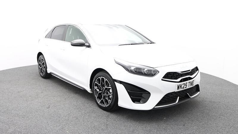 New Kia Ceed GT-Line 138 HP (101 kW) 2025 White Hatchback