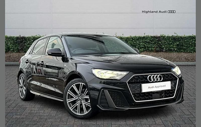 Ny Audi A1 S-Line 113 HK (83 kW) 2025 Svart SUV