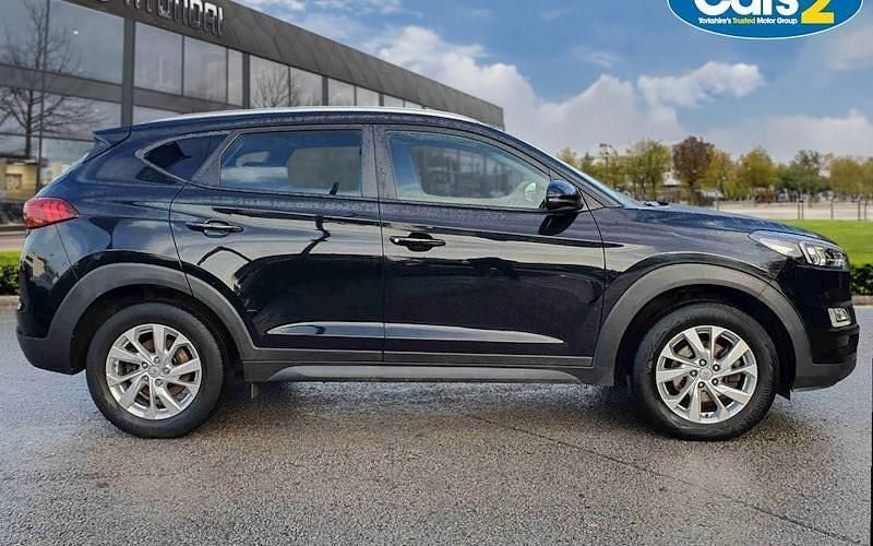 Used Hyundai Tucson SE 132 HP (97 kW) 2020 Black SUV