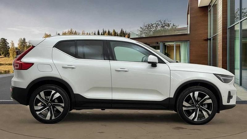 Used Volvo XC40 Ultra 163 HP (119 kW) 2024 White SUV