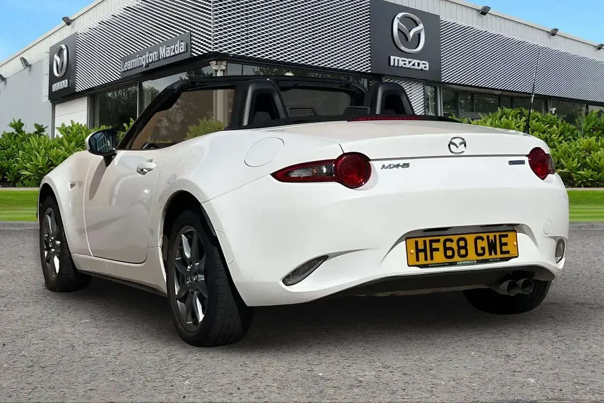 Used Mazda MX5 2018 White Cabriolet