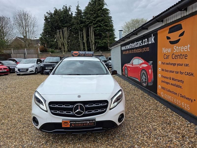 Used Mercedes GLA180 Urban 2019 White SUV