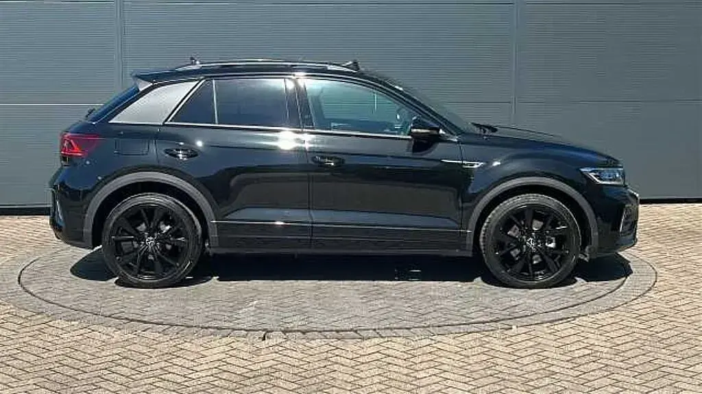 New VW T-Roc 150 HP (110 kW) 2025 SUV