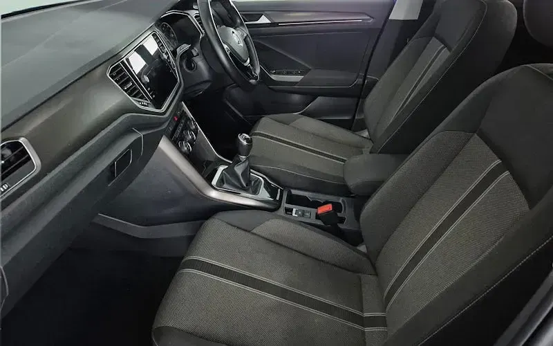 Used VW T-Roc Design 116 HP (85 kW) 2019 Blue SUV