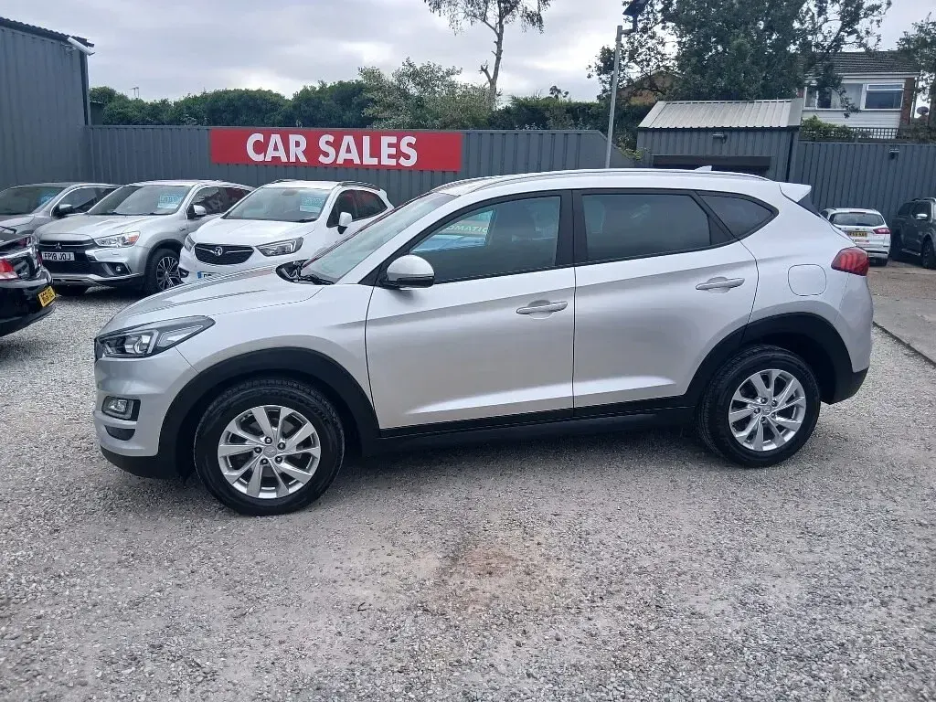 Used Hyundai Tucson SE 177 HP (130 kW) 2019 Silver SUV
