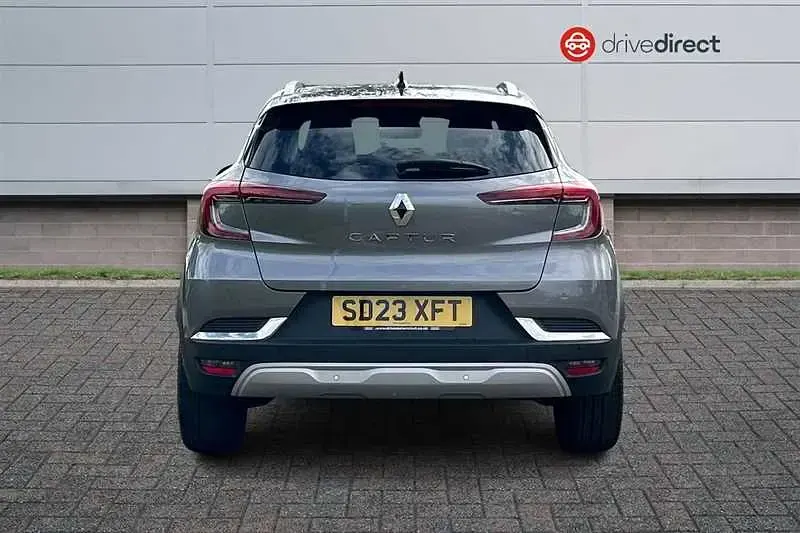 Used Renault Captur Techno 90 HP (66 kW) 2023 Grey/black SUV