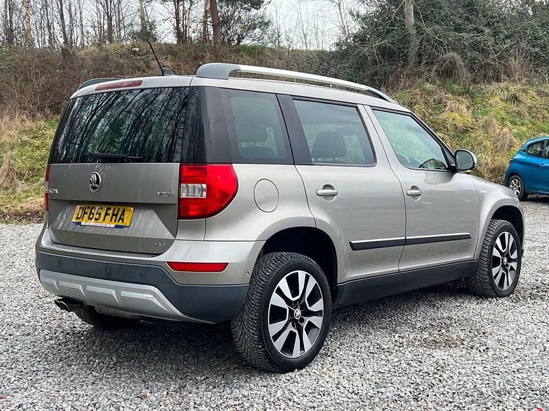 Used Skoda Yeti 150 HP (110 kW) 2015 Beige SUV