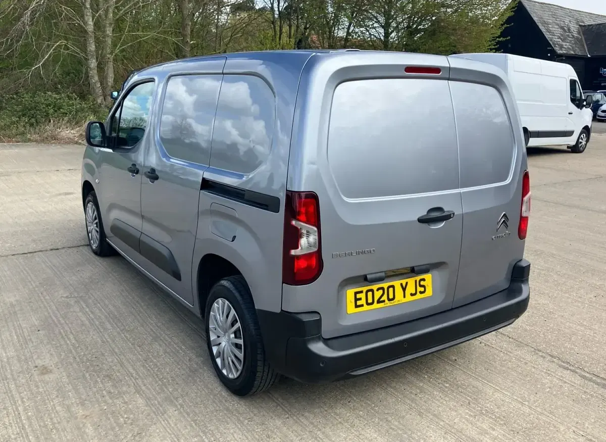 Używany Citroën Berlingo 2020 Szary Minivan