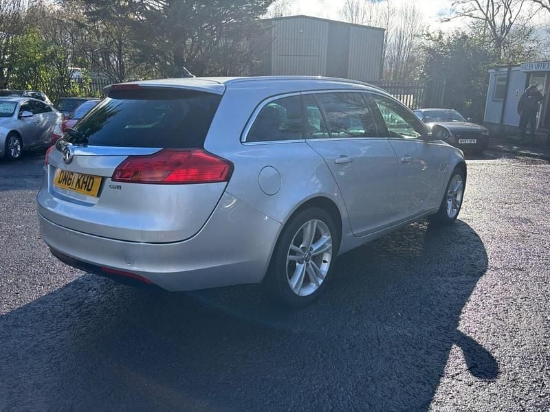 Used Vauxhall Insignia SRi 160 HP (117 kW) 2011 Silver Estate