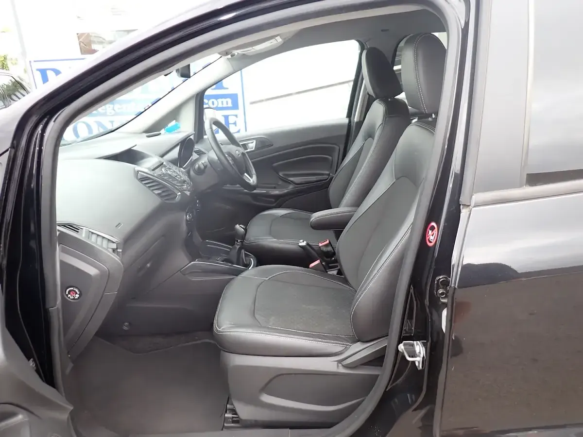 Used Ford Ecosport Titanium 95 HP (69 kW) 2017 Black SUV