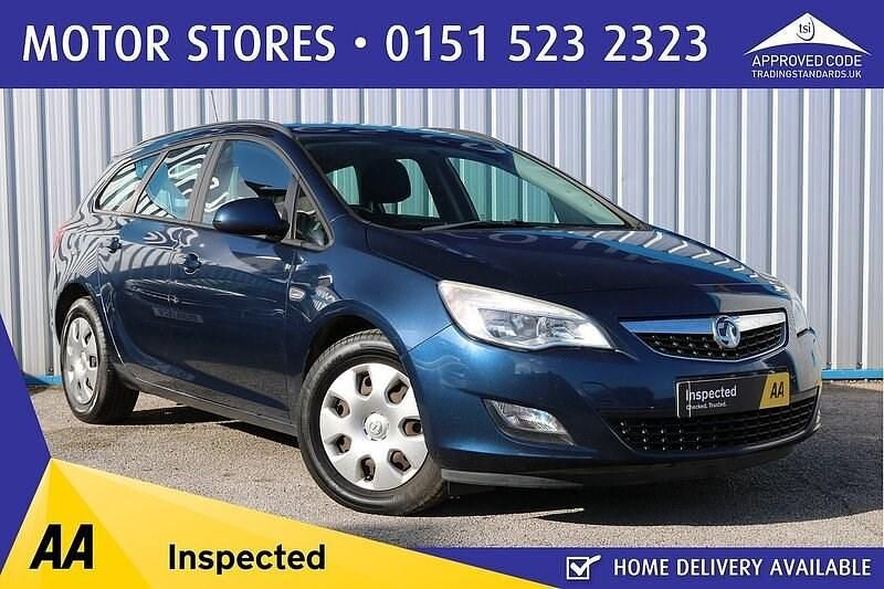 Used Vauxhall Astra 110 HP (80 kW) 2012 Blue Estate