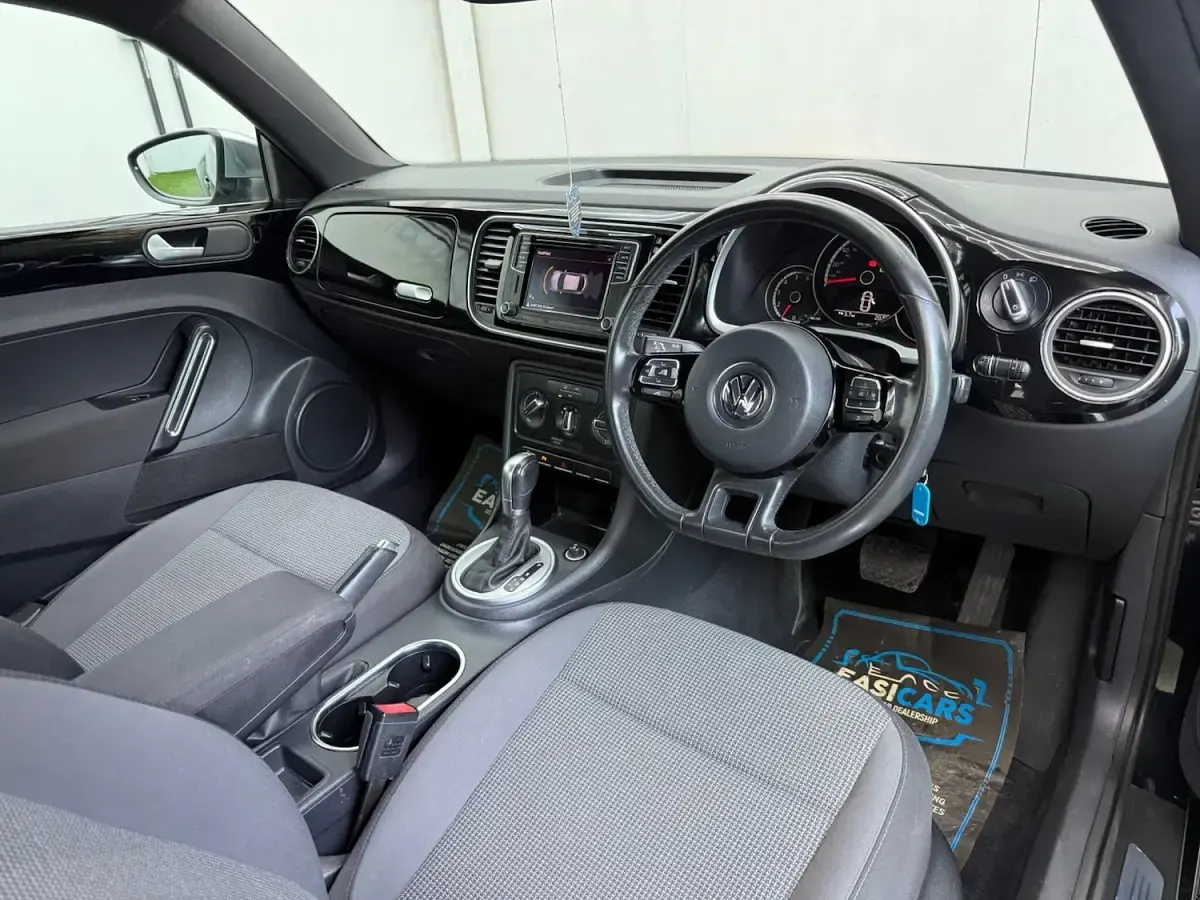 Used VW Beetle Design 150 HP (110 kW) 2015 Black Hatchback