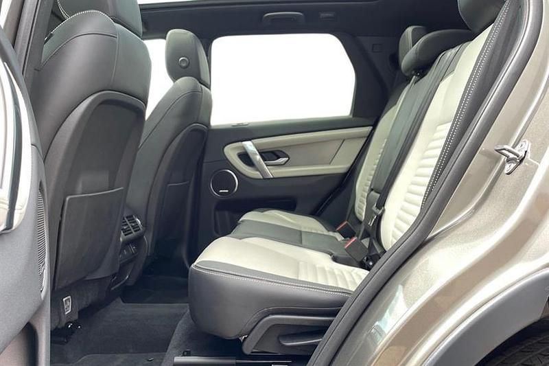 Used Land Rover Discovery Sport HSE Dynamic 204 HP (150 kW) 2024 Silver SUV