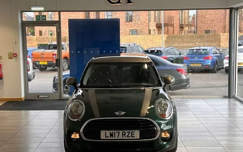 Used Mini Cooper Hatch 136 HP (100 kW) 2017 Hatchback
