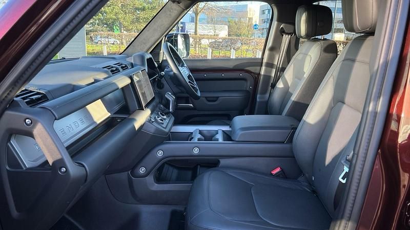 Used Land Rover Defender 350 HP (257 kW) 2024 Red SUV