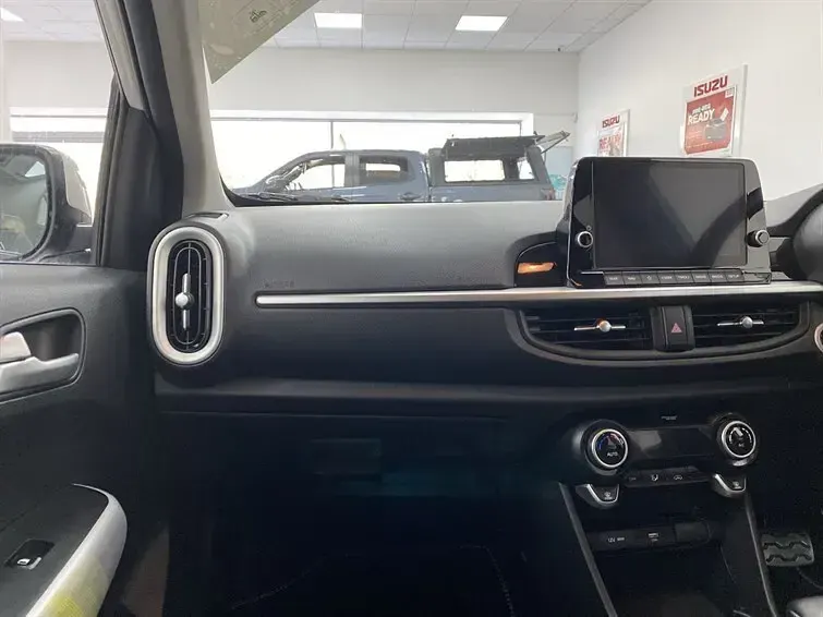 Used Kia Picanto X-Line 2024 White Hatchback