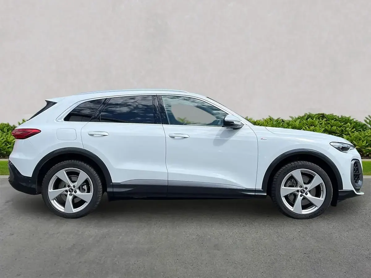 Used Audi Q5 S-Line 204 HP (150 kW) 2025 White SUV