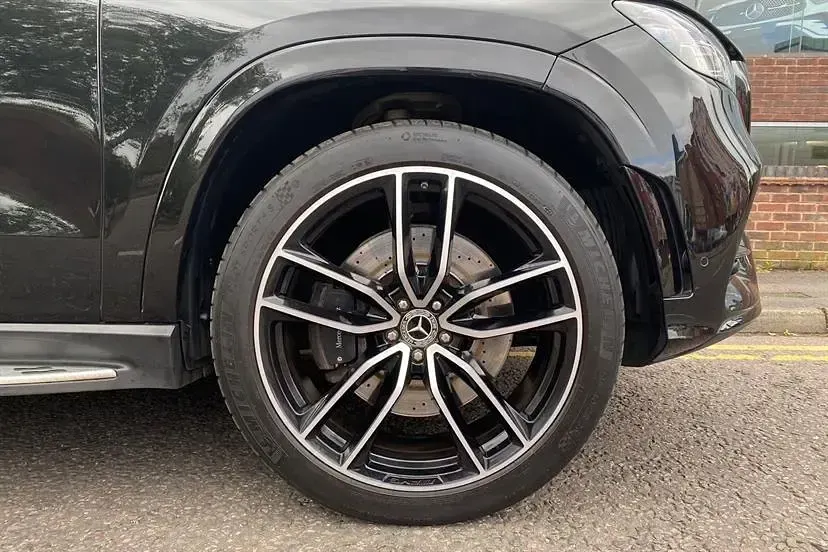 Used Mercedes GLS400 Night 330 HP (242 kW) 2022 Black SUV