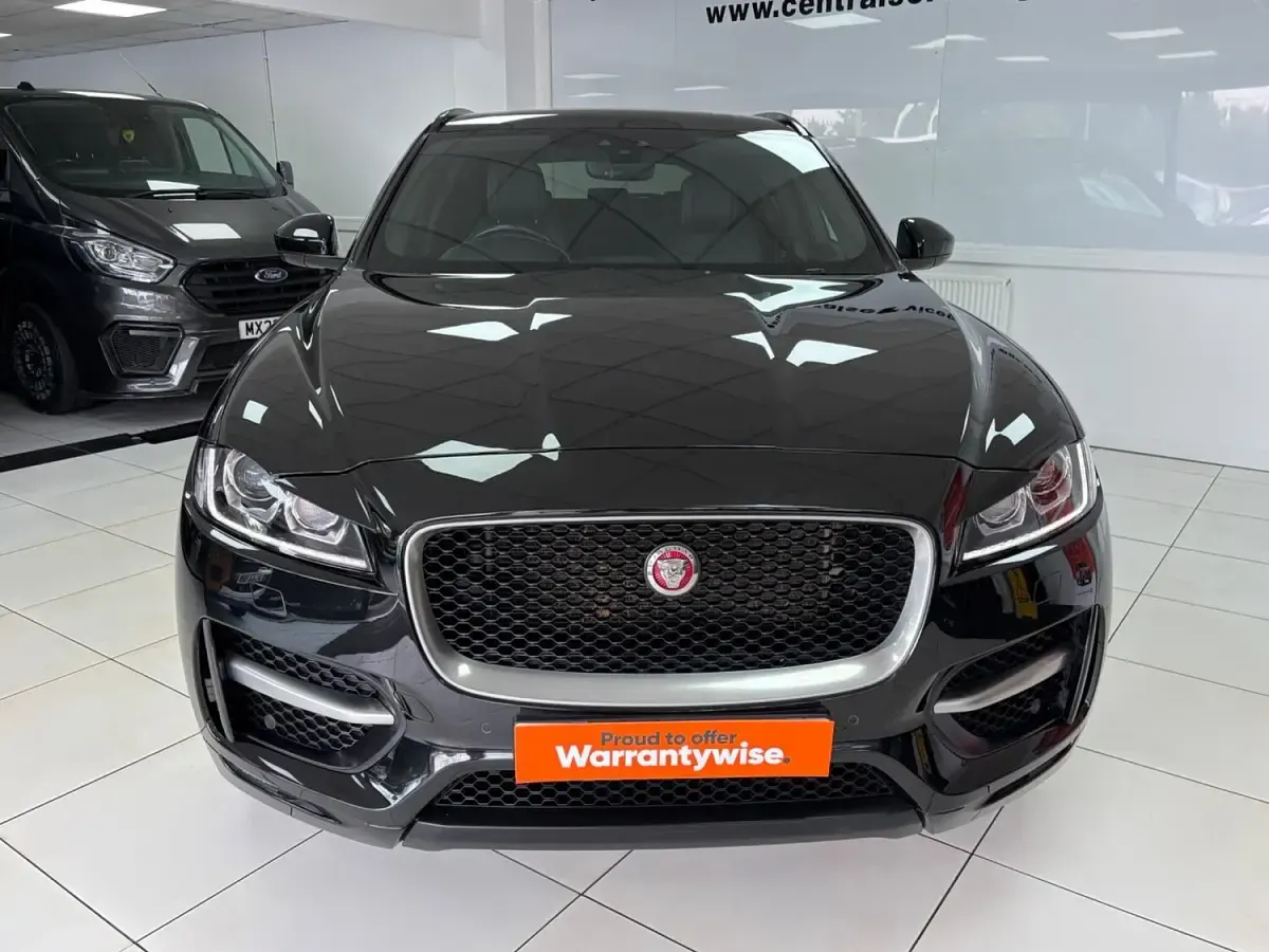 Used Jaguar F-Pace R-Sport 180 HP (132 kW) 2019 Black SUV