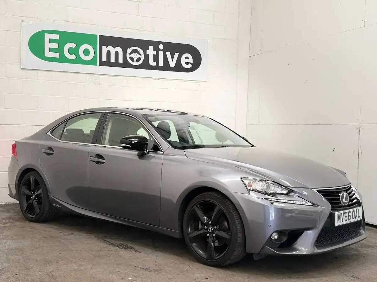 Usado Lexus IS300h Sport Line 223 CV (164 kW) 2016 Gris Berlina