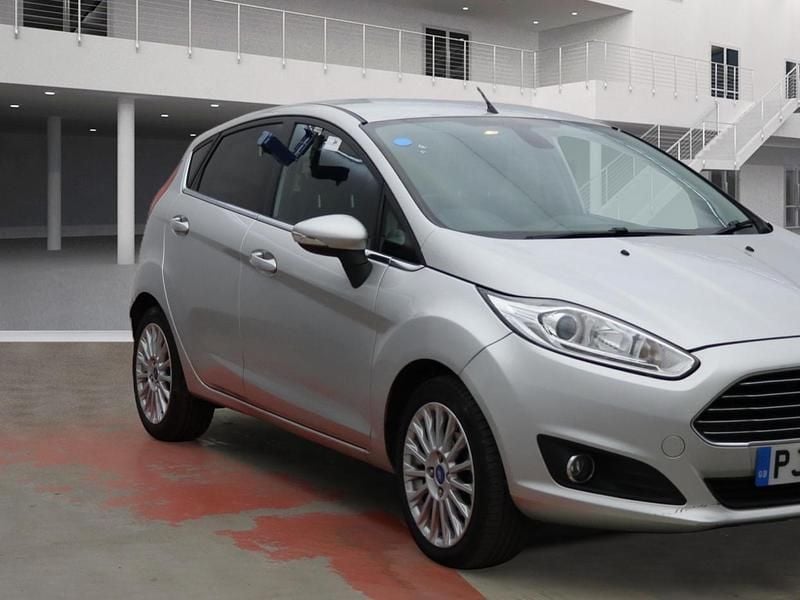 Used Ford Fiesta Titanium 2013 Silver Hatchback