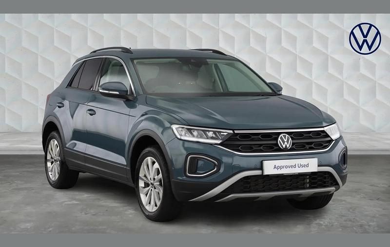 Used VW T-Roc Match 150 HP (110 kW) 2025 Blue SUV