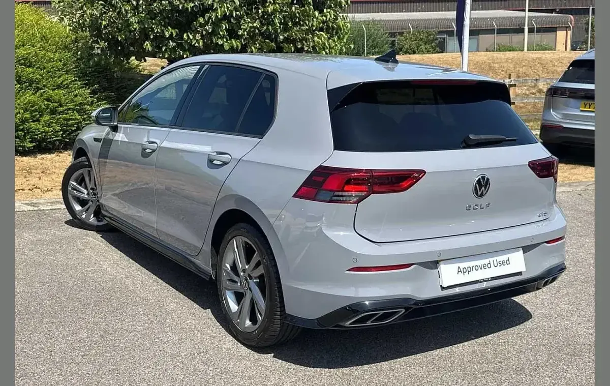Used VW Golf VIII R-line 147 HP (108 kW) 2024 Grey Hatchback
