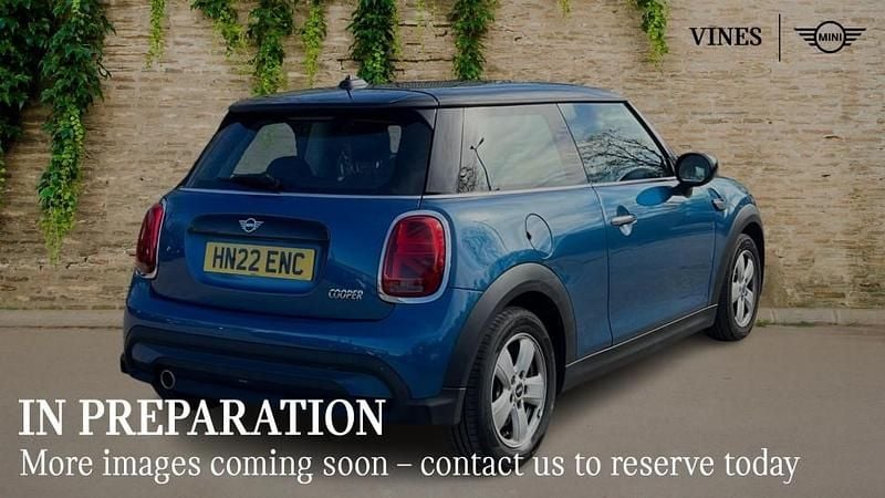 Used Mini Cooper Classic 134 HP (98 kW) 2022 Blue Hatchback